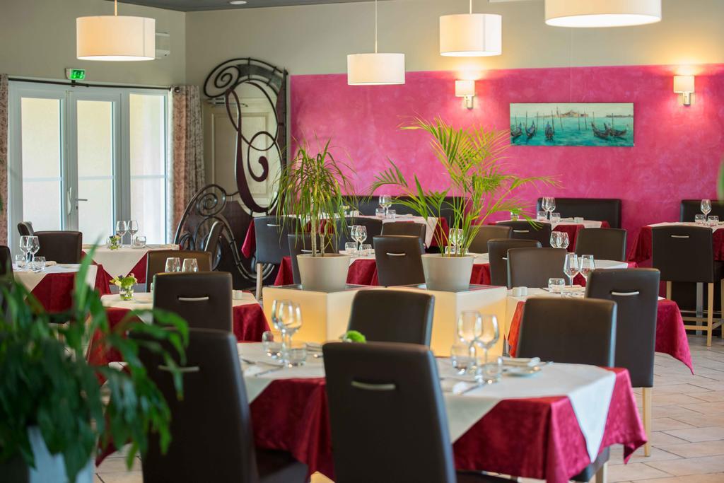 La Saleine Hotel Crest Bagian luar foto