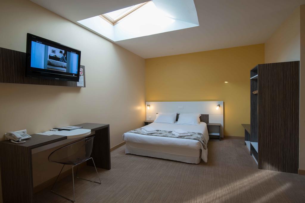 La Saleine Hotel Crest Bagian luar foto